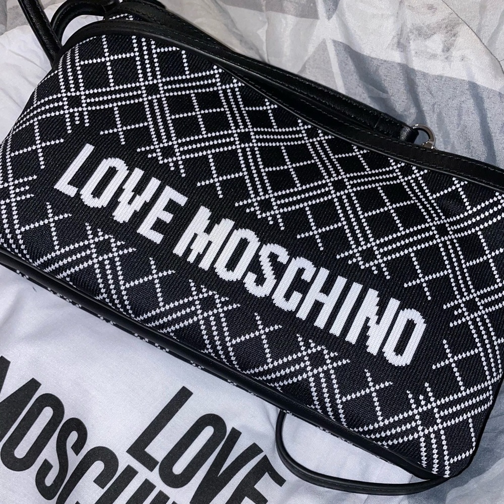 Love moschino crossbody